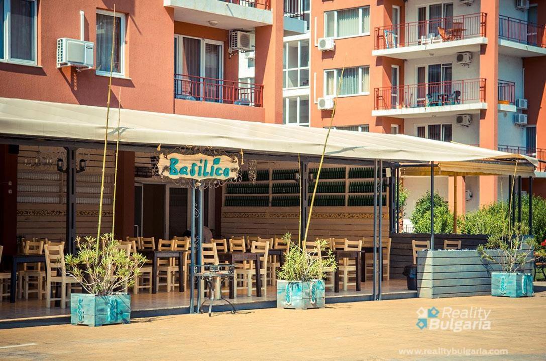 Beautiful Apartment Right By The Sea, Sveti Vlas Exterior photo